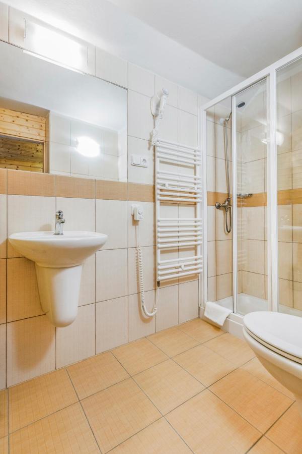Hotel Rusava Ngoại thất bức ảnh